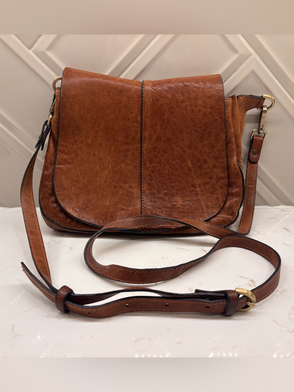 Leather Saddle Crossbody Bag in Rich Brown